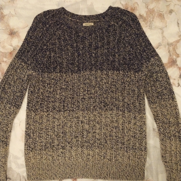 Lucky Brand Sweater - Picture 1 of 3
